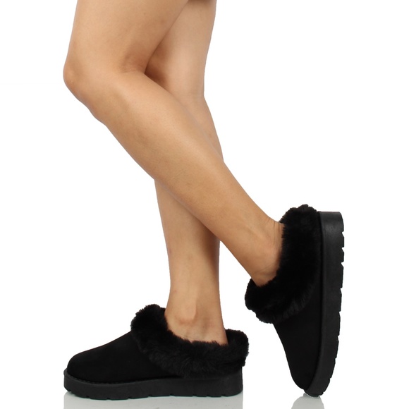 BAMBOO Shoes - Black Faux Suede Fur Collar Slip On Mules
